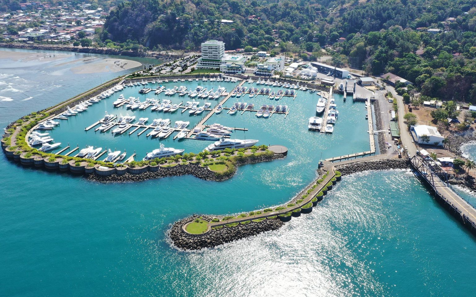 Marina Pez Vela, Quepos